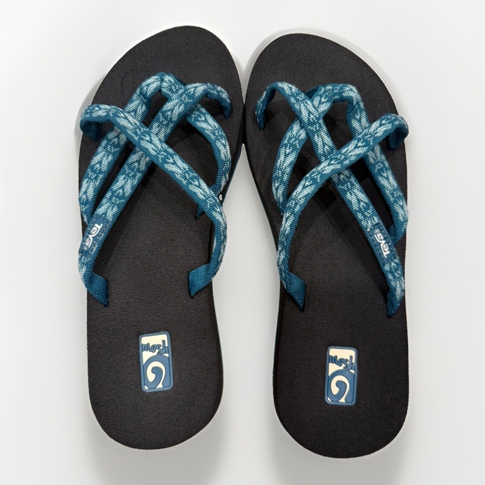 Teva Olowahu Mush Women's Sandals Size 7 Strappy Cushioned Comfort Aqua Blue